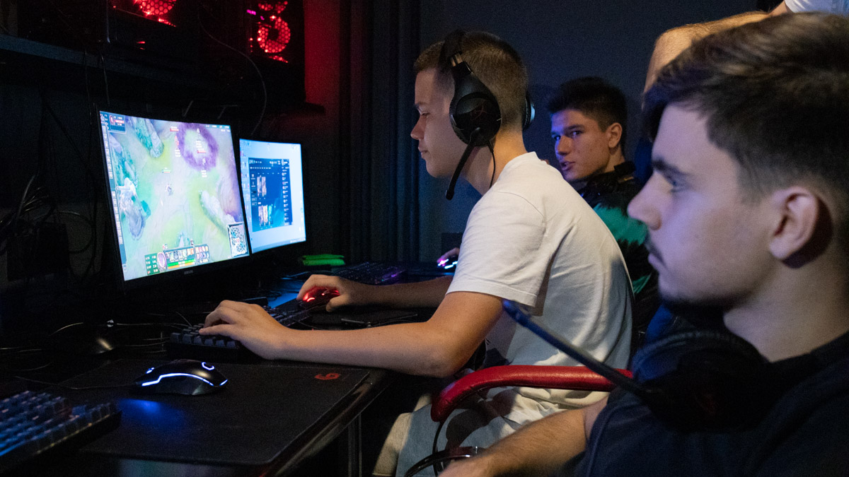 link-esports-16